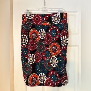 LuLaRoe Cassie Black Medallion Pencil Skirt